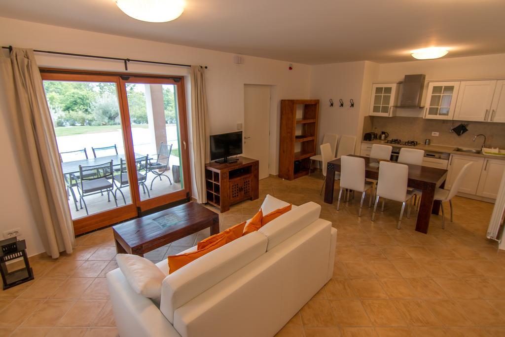 Apartments Athos Rabac Exterior foto