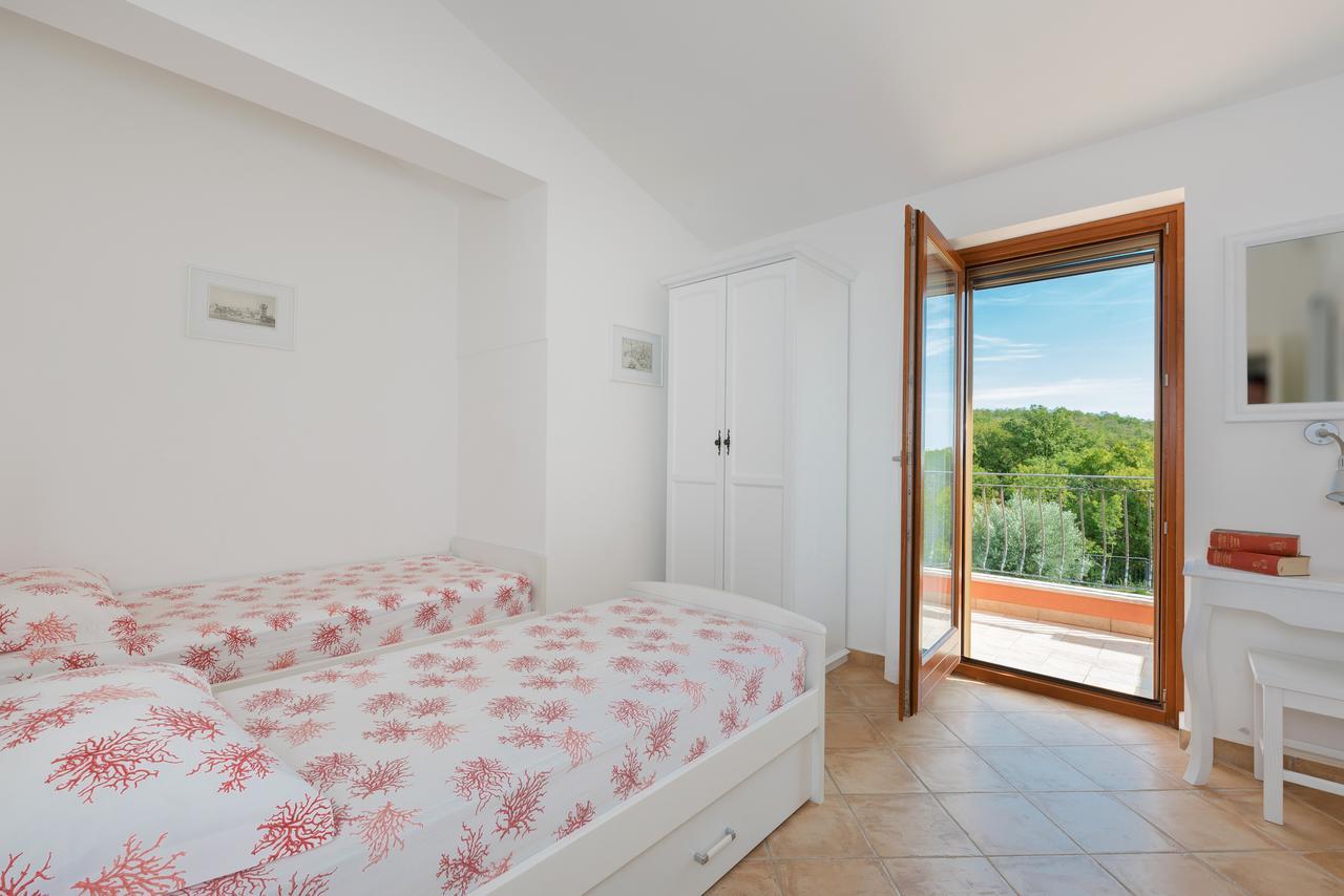 Apartments Athos Rabac Exterior foto